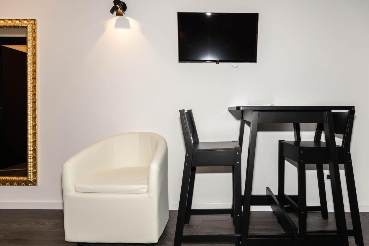 רומא Trevi & Pantheon Design Rooms מראה חיצוני תמונה